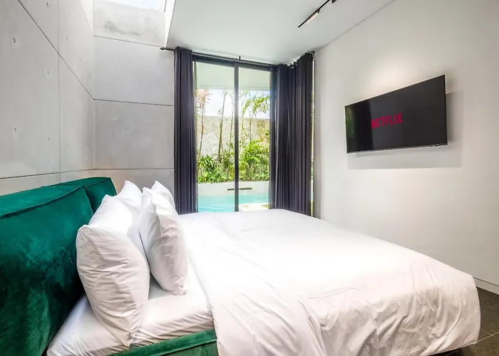 2BR Luxury Villa AV1